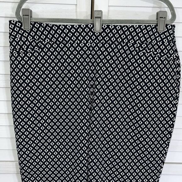 Chico's Pants Size 3P (16P) Brigitte Pull On Tassel Hem - Picture 5 of 12